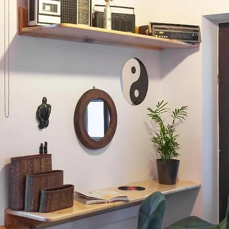 Retro Haven - A Timeless Escape For Nostalgic Souls By Namastaypl